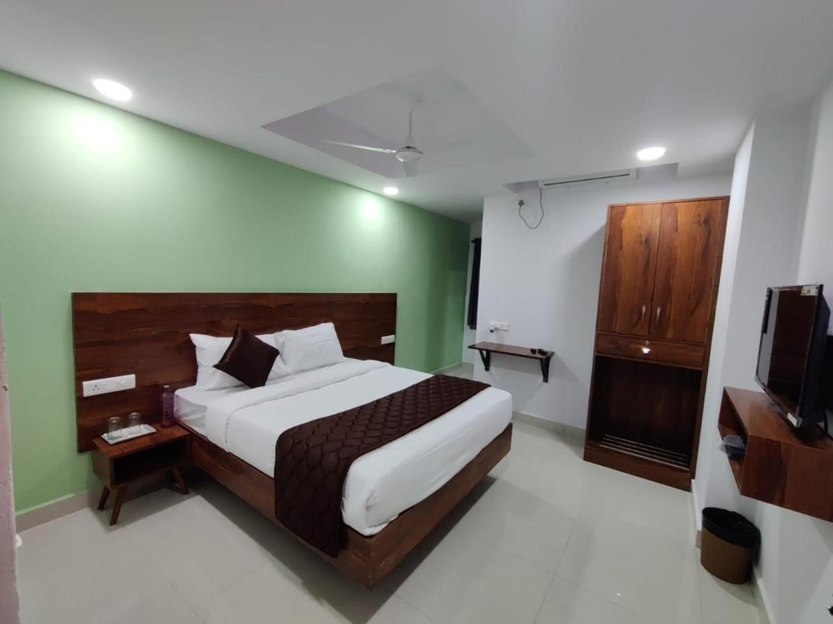 Hotel Prime Jubilee Hyderabad Exterior foto
